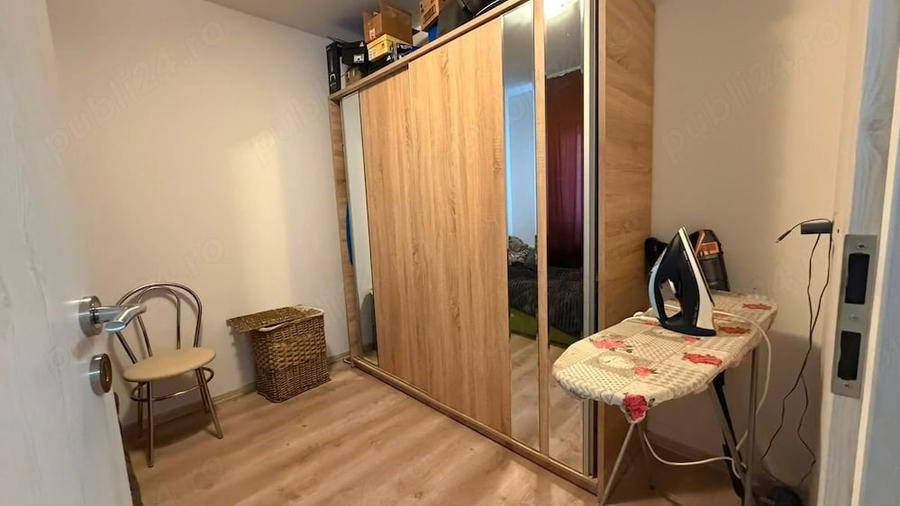Apartament cu 3 camere decomandat în Giarmata