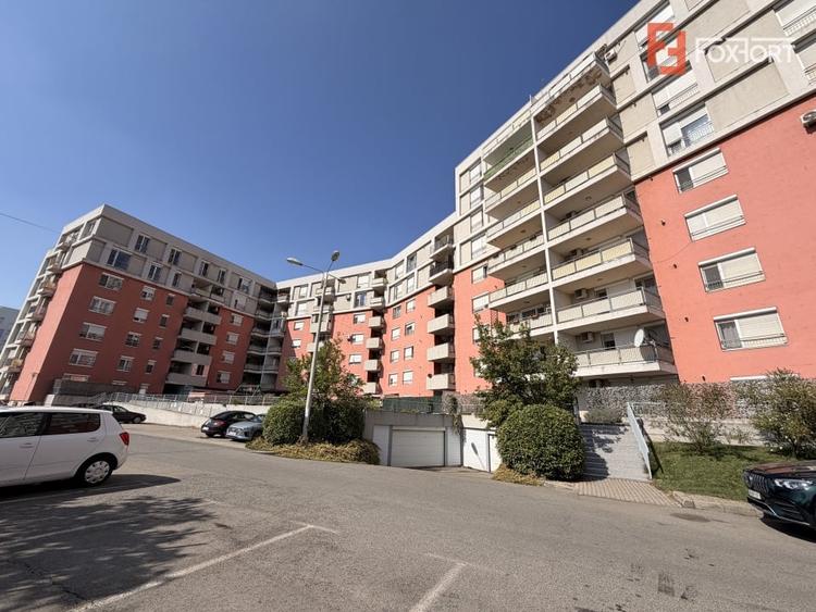 Apartament cu 2 camere decomandat, mobilat în Aradului