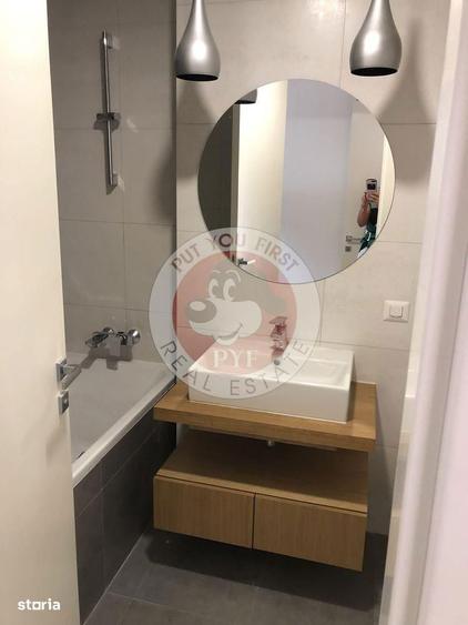 Apartament cu 3 camere în Tei
