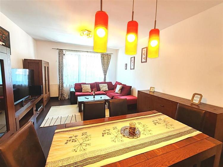 Apartament cu 2 camere decomandat în Răcădău