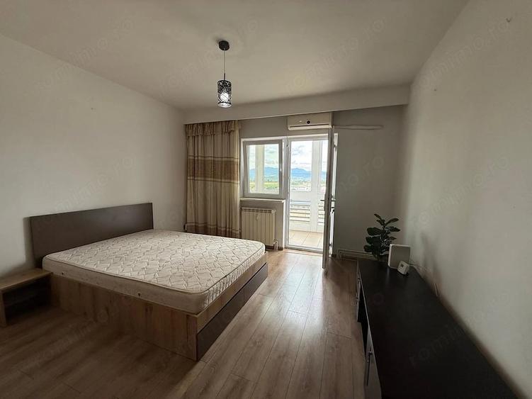 Apartament cu 2 camere decomandat în Piața Centrală