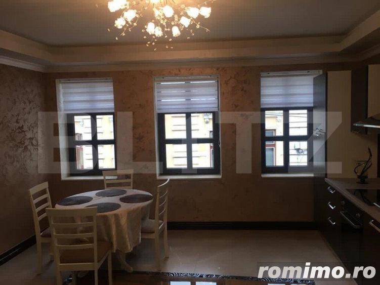 Apartament cu 3 camere decomandat în Sud