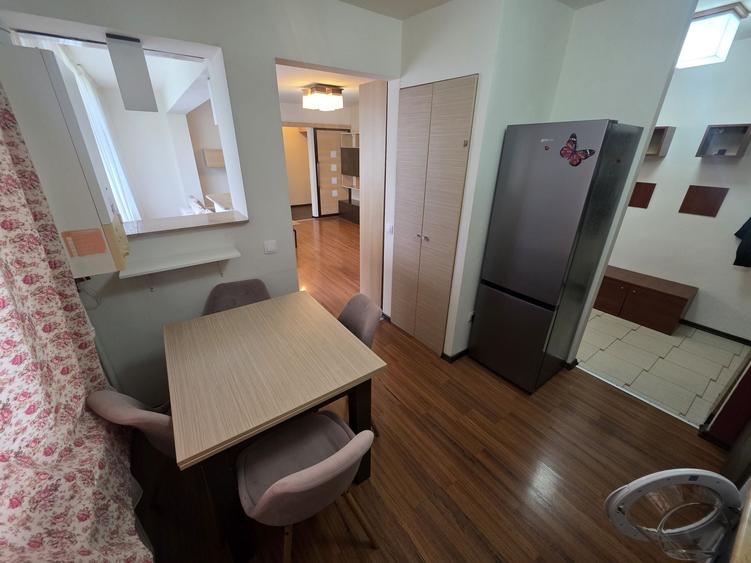 Apartament cu 2 camere semidecomandat în Central