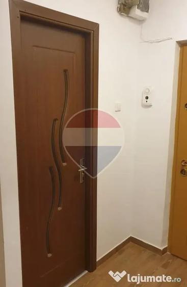 Garsonieră, mobilată în Titan
