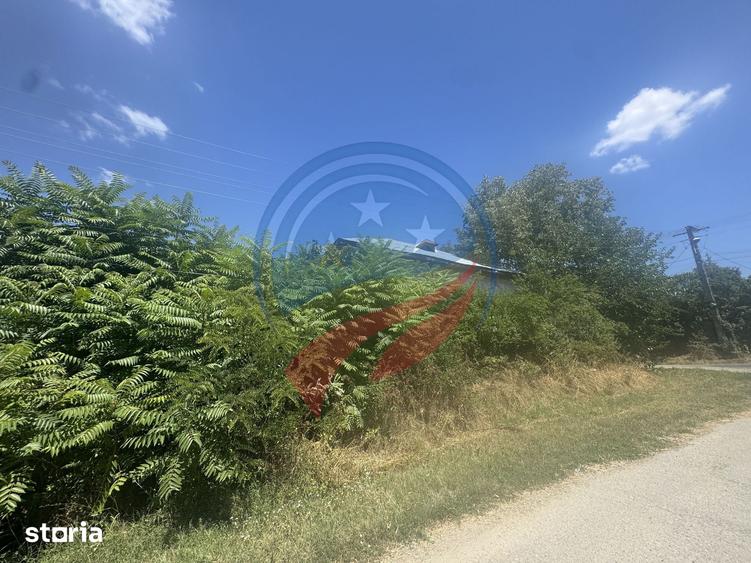 Casă cu 3 camere cu Teren 1000 Mp în Șimnicu de Sus