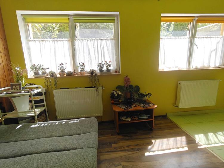 Apartament cu 2 camere decomandat în Florești