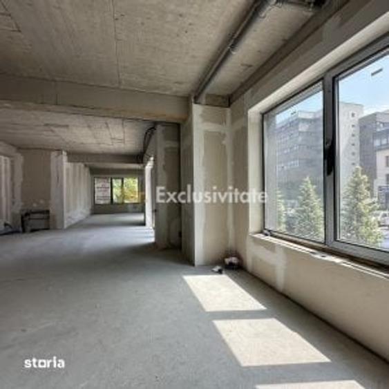 Spațiu comercial, de 90 mp, în Central