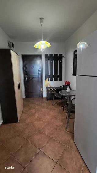 Apartament cu 2 camere semidecomandat în Turda