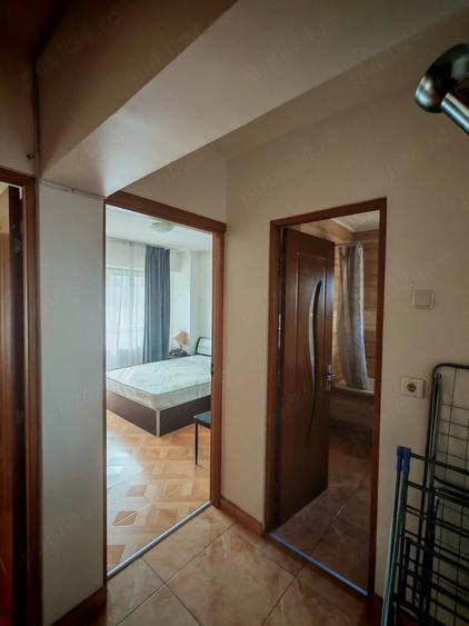 Apartament cu 3 camere decomandat în Republicii