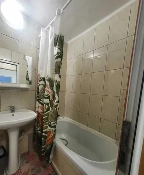 Apartament cu 2 camere decomandat în Drumul Taberei