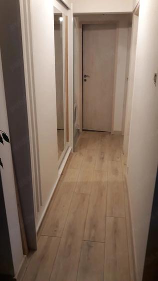 Apartament cu 3 camere semidecomandat în Hipodrom 3