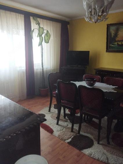 Apartament cu 2 camere semidecomandat în Prundu