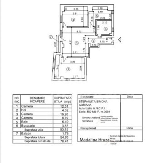 Apartament cu 3 camere semidecomandat în Dămăroaia