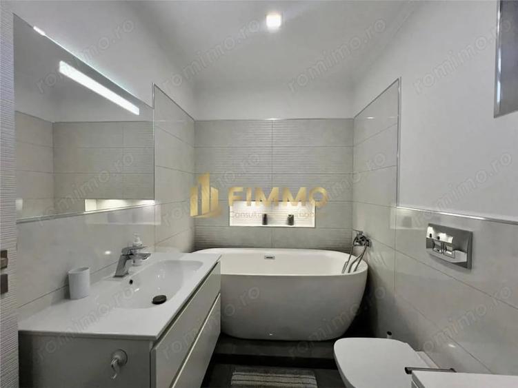 Apartament cu 3 camere decomandat, mobilat în Central