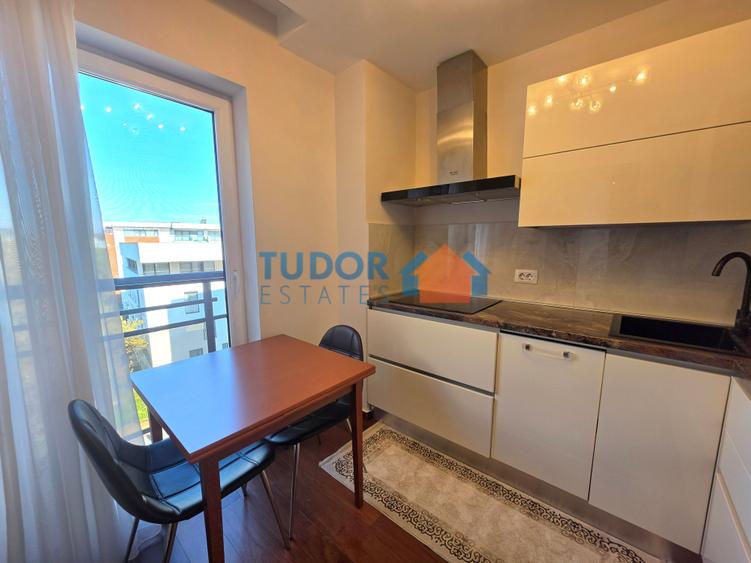 Apartament cu 3 camere semidecomandat în Șoseaua Nordului