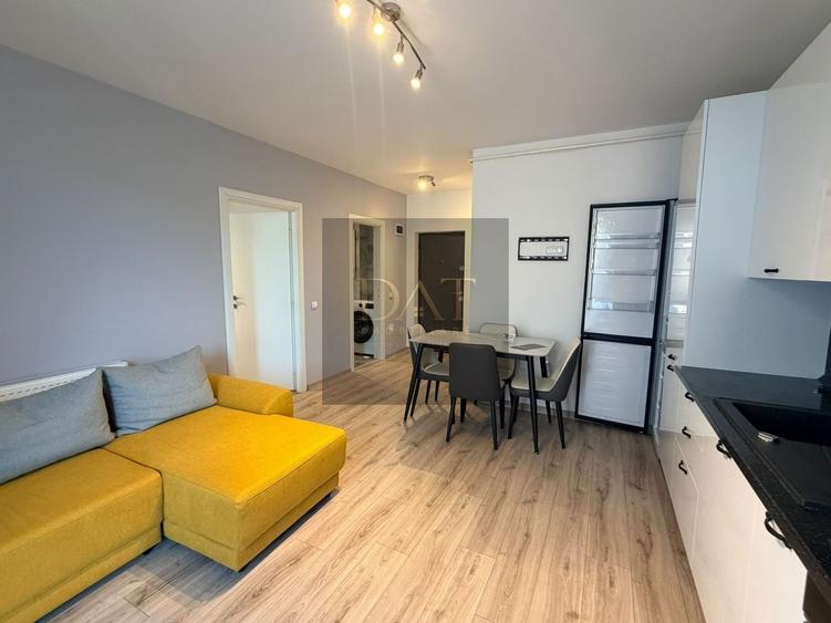 Apartament cu 2 camere semidecomandat în Chinteni