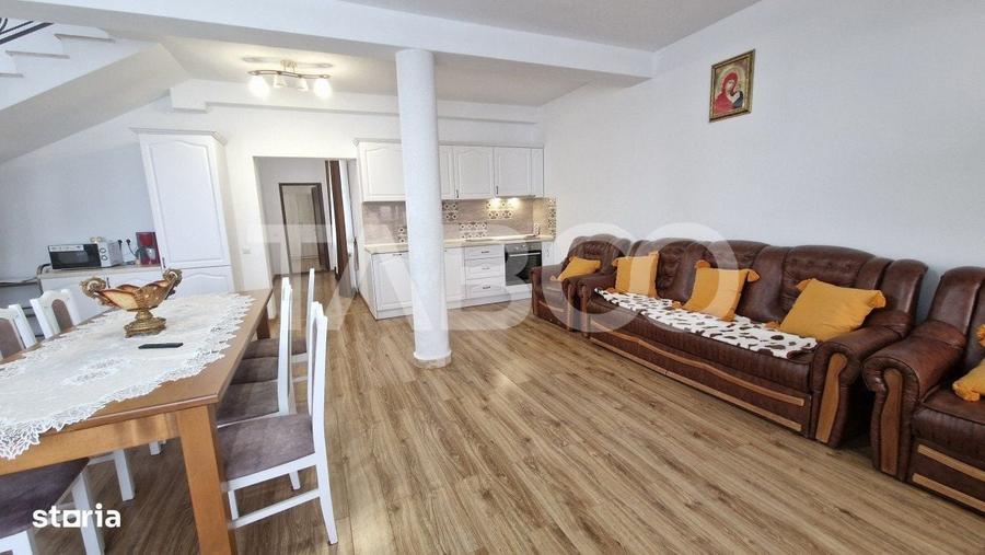 Casă cu 4 camere decomandat cu Teren 800 Mp în Gura Râului