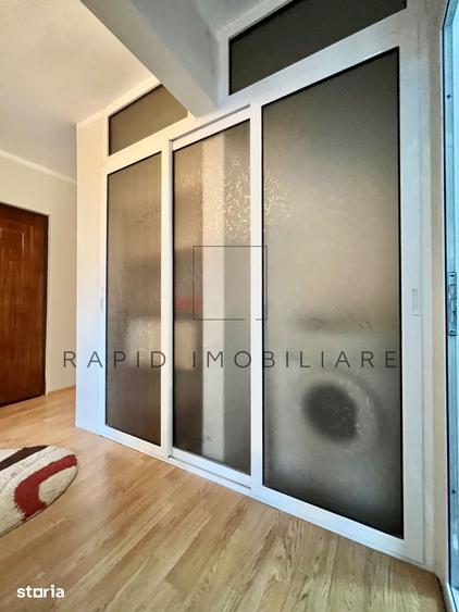 Apartament cu 2 camere decomandat în Micro 21