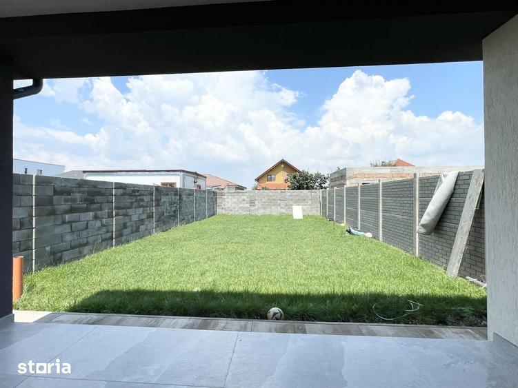 Casă cu 4 camere cu Teren 300 Mp în Central