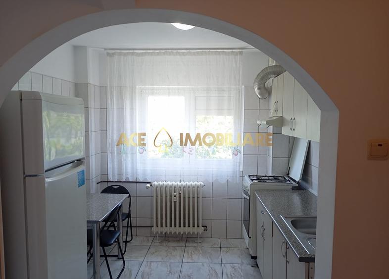 Apartament cu 2 camere semidecomandat, mobilat în Berceni