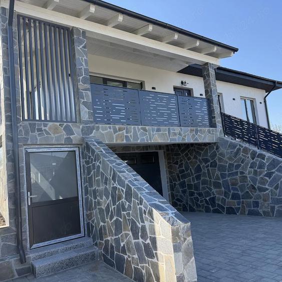 Casa de vanzare in localitatea Horia - 2