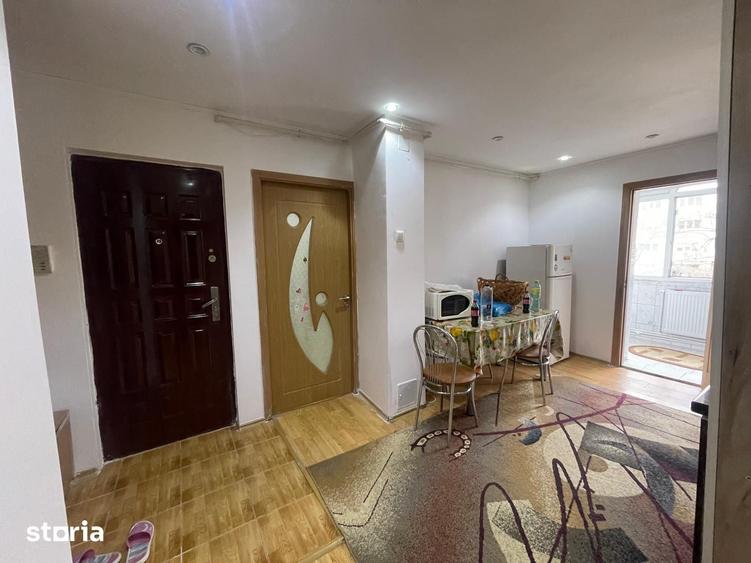 Apartament cu 2 camere, mobilat în Central