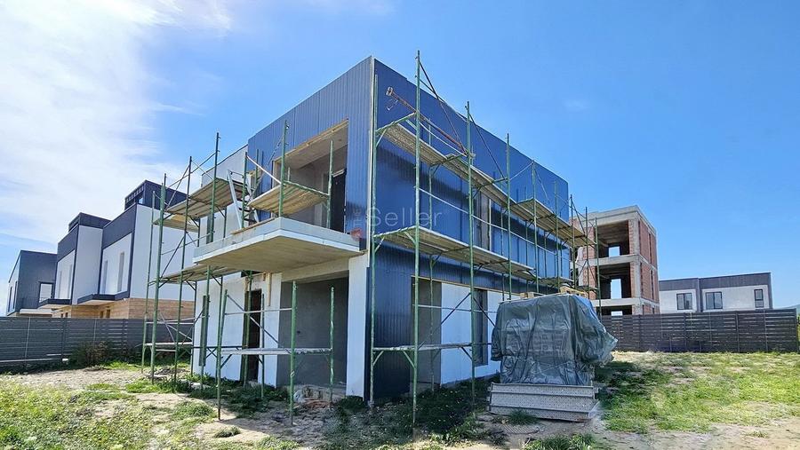 Casă individuală cu 4 camere cu Teren 380 Mp în Ghimbav Livadă