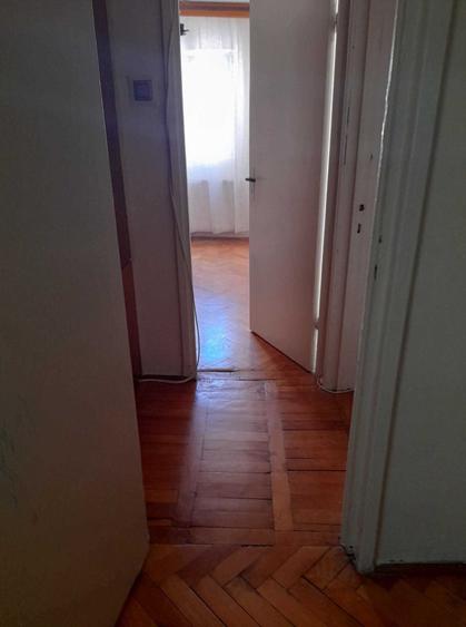 Apartament cu 3 camere nedecomandat în Șagului