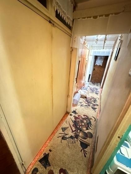 Apartament cu 3 camere decomandat în Nicolina