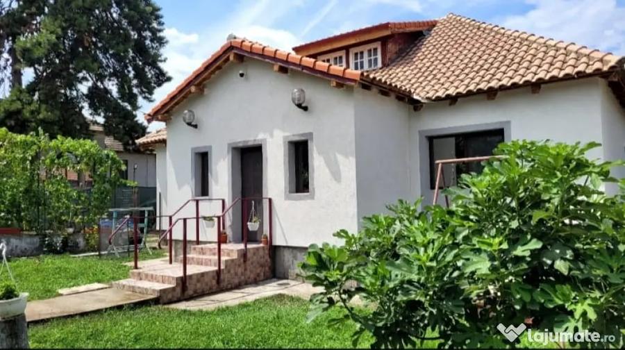 Casă cu 7 camere în Central