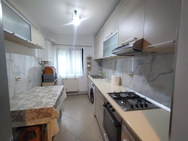 Apartament cu 2 camere decomandat în Ultracentral