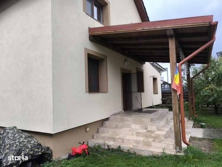 Casă cu 4 camere în Sânnicoară