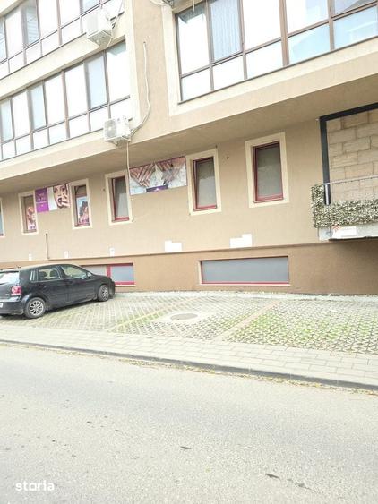 Spațiu comercial, de 70 mp, în Dobroești