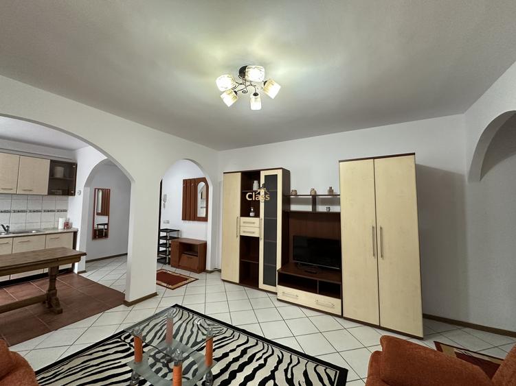 Apartament cu 2 camere semidecomandat, mobilat în Gheorgheni