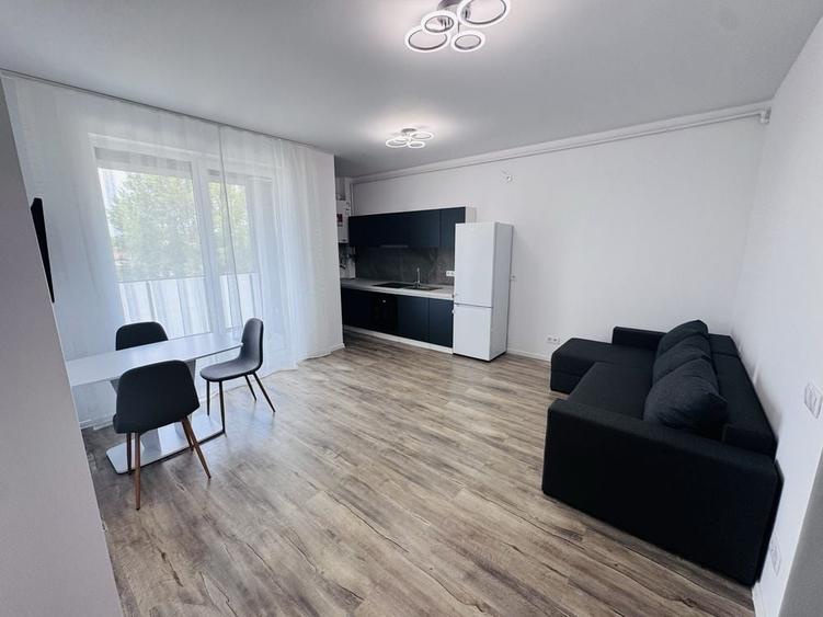 Apartament cu 2 camere decomandat în Exterior Vest
