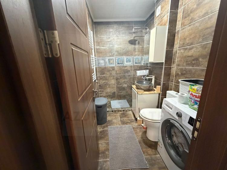 Apartament cu 3 camere decomandat, mobilat în Nord-Est