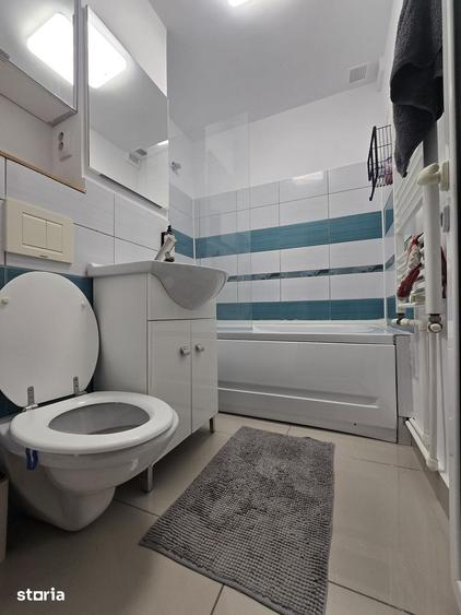 Apartament cu 2 camere semidecomandat în Școlilor