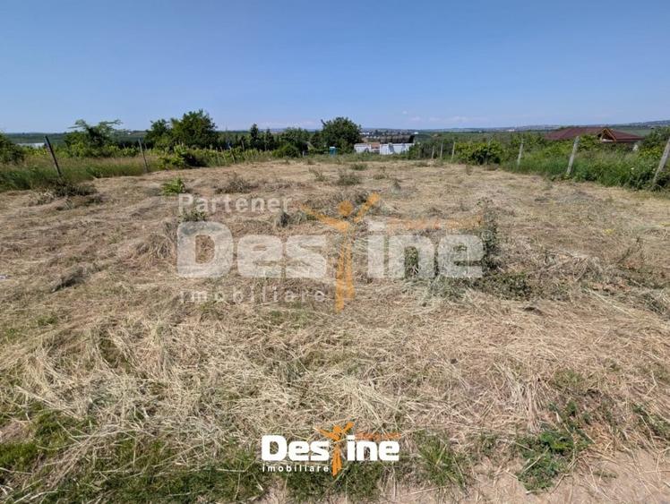 Teren Construcții intravilan de 974 mp, în Bârnova