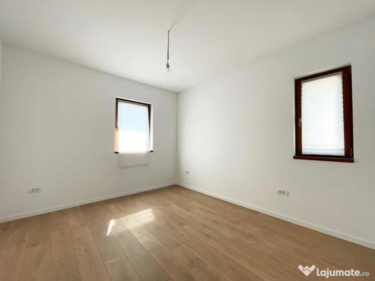 Casă cu 4 camere cu Teren 313 Mp în Moșnița Nouă