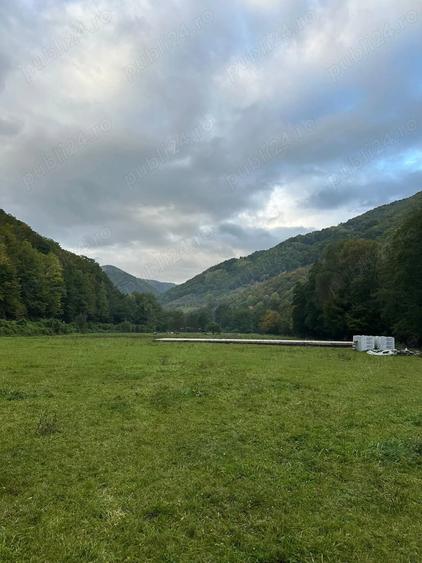 Teren de 1000 mp, în Șugag