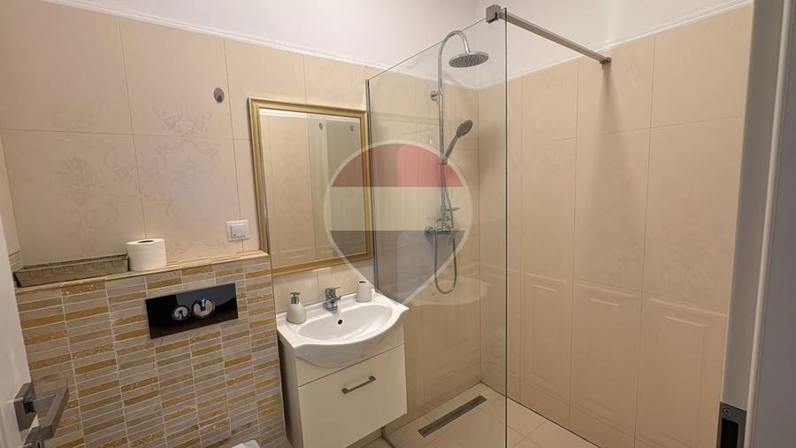 Apartament cu 2 camere decomandat, mobilat în Ultracentral