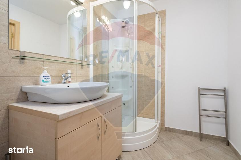 Casă cu 6 camere cu Teren 460 Mp în Dămăroaia