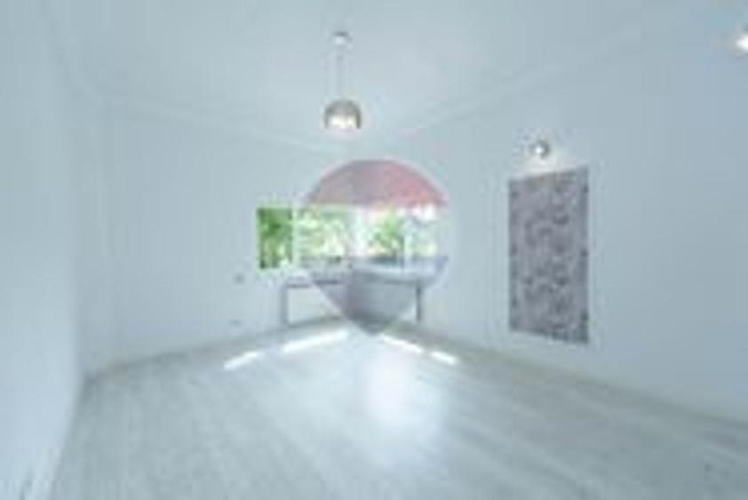 Apartament de inchiriat, 137 mp, central, curte proprie - 6