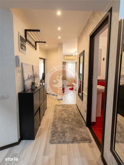 Apartament cu 3 camere decomandat în Tei