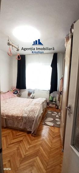 Apartament cu 3 camere decomandat în Micro 15