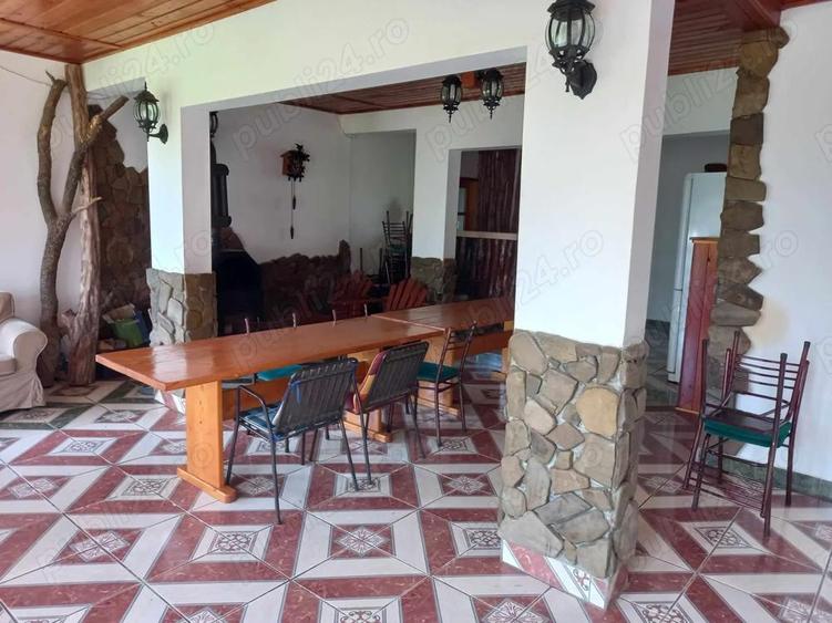 Casă cu 6 camere cu Teren 6060 Mp în Căsoi