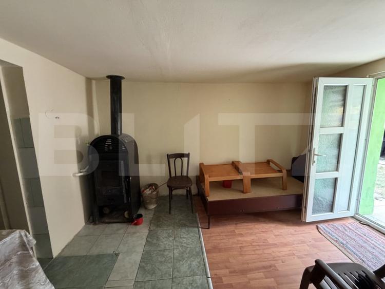 Casă cu 3 camere cu Teren 1500 Mp în Sânpetru Almașului