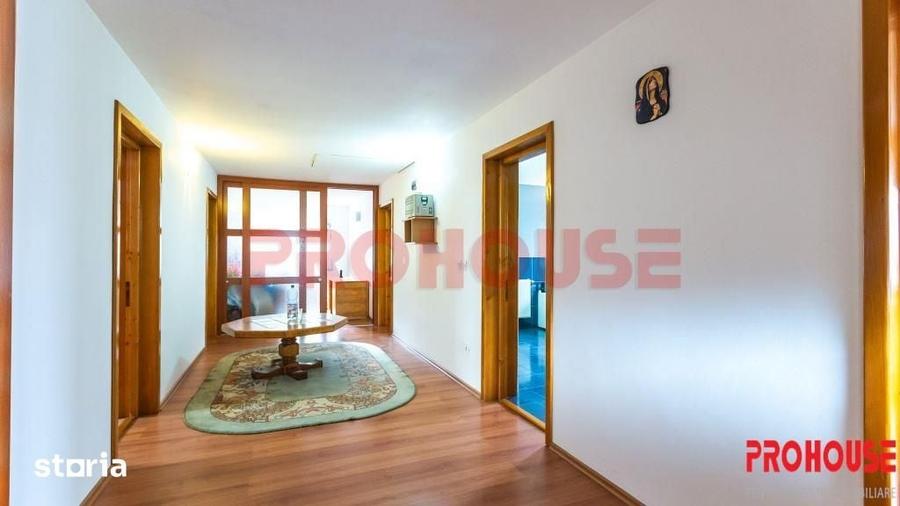 Casă cu 6 camere cu Teren 1100 Mp în Măgura
