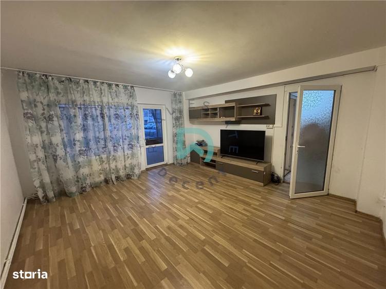 Apartament cu 2 camere decomandat în Florilor
