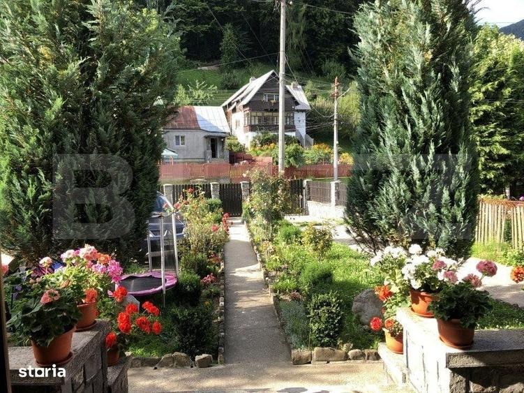 Casă cu 4 camere în Central